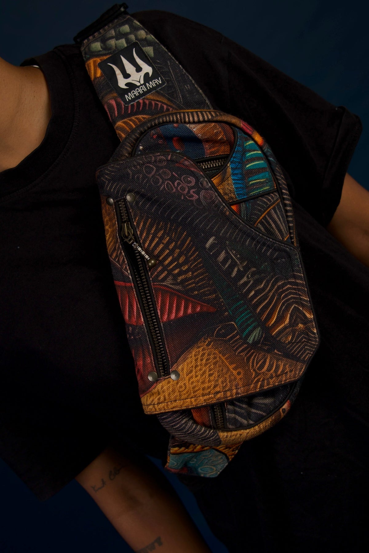 MAARI MAV Multi-Design Sling Bag
